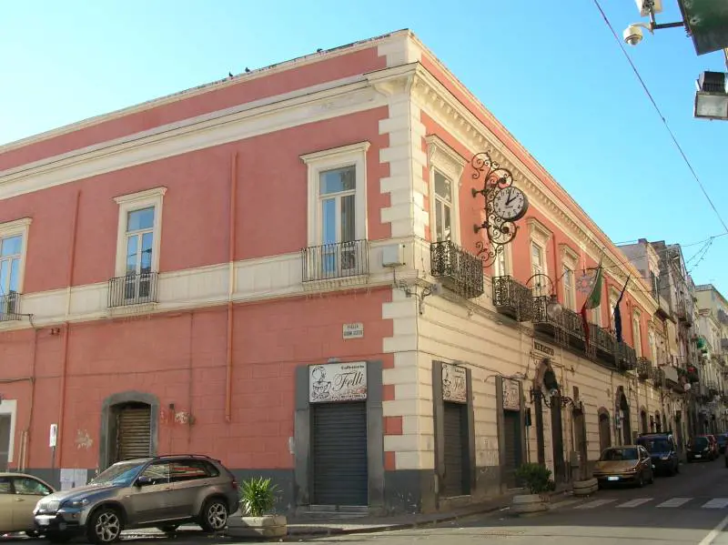 Il municipio di Torre Annunziata