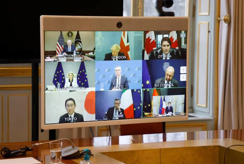 "Fuori dalla storia", "Non avevamo scelta". Alta tensione G7-Putin