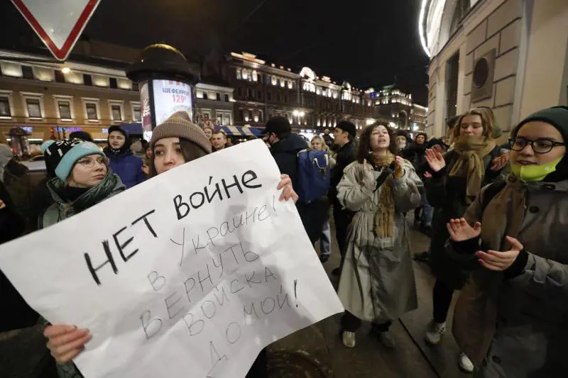 L'intellettuale espatriata "I russi sono sotto choc"
