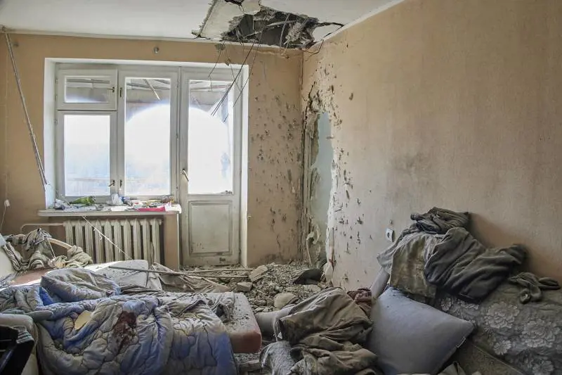 Missili su Kiev, esplosioni in centro. Zelensky: "Noi lasciati soli"