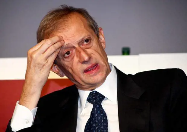 Tutte le gaffe di Fassino