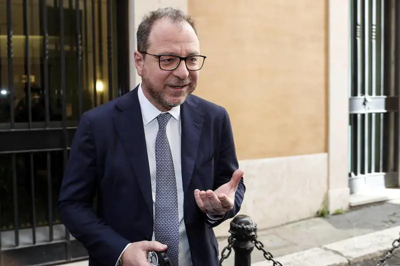 Spese militari? L'avvertimento ai 5S: "Siano coerenti..."