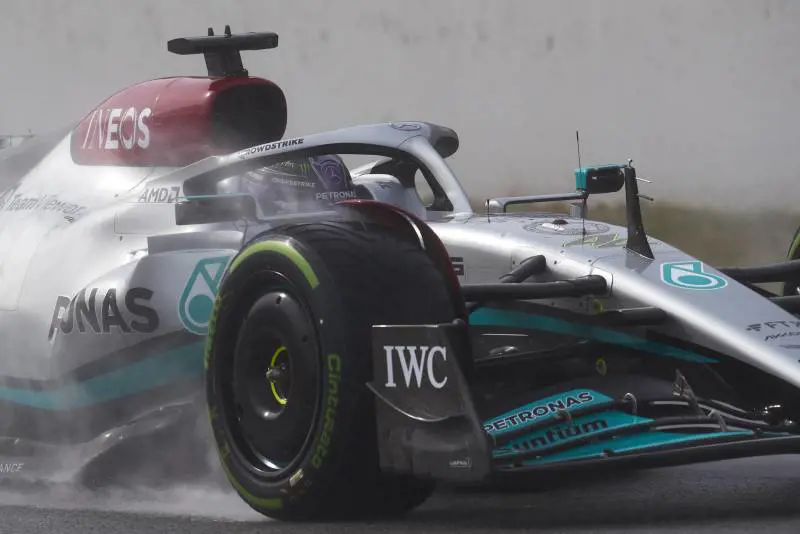 La Formula 1 rivoluzionata? Due Mercedes davanti a tutti