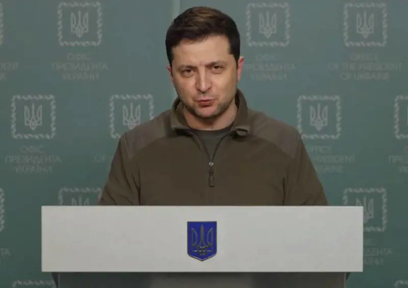 "Ammettiamolo". Quella frase di Zelensky sulla Nato