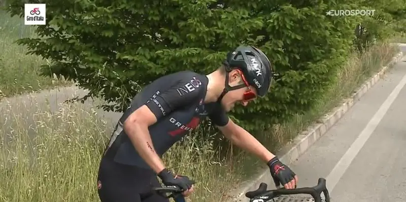 "Sono contro la guerra": ciclista russo cambia nazionalità