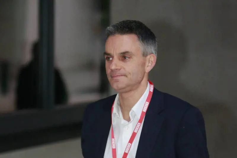 Pugno duro del Cremlino sull'informazione Bbc cacciata, oscurati Facebook e Twitter