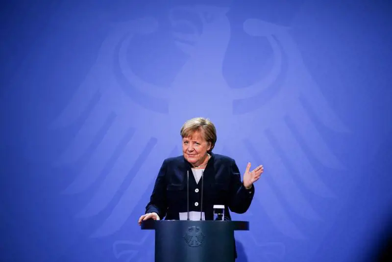 Kissinger, Trudeau e Merkel: tutti i leader ingannati dal duo russo prima della Meloni