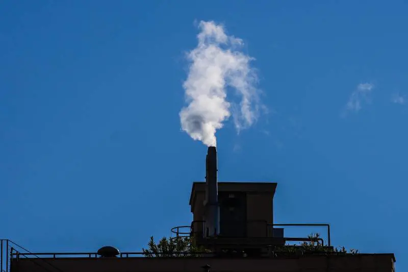 Investimenti dimezzati sul gas e ideologia green. L'Europa paga le sue colpe nella crisi energetica