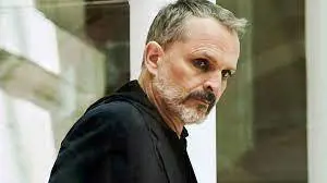 La vita folle di Miguel Bosé, il figlio di "Capitan tuono"