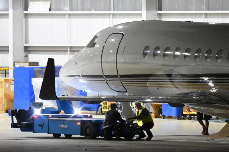 "Continuano a volare...". Che cosa fanno davvero i jet degli oligarchi