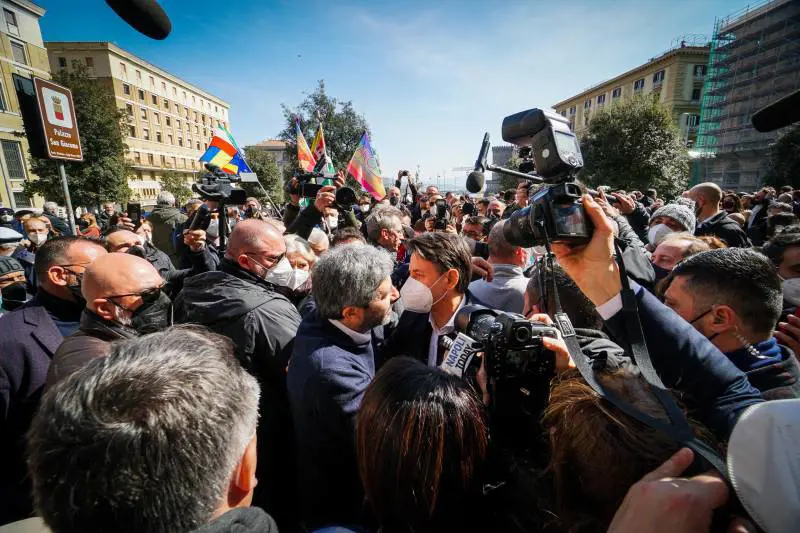 L'asse Conte-Fico contro le correnti. Ma il M5S è una polveriera