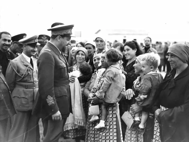 "Via Balbo dall'Aeronautica". Il centrodestra compatto insorge