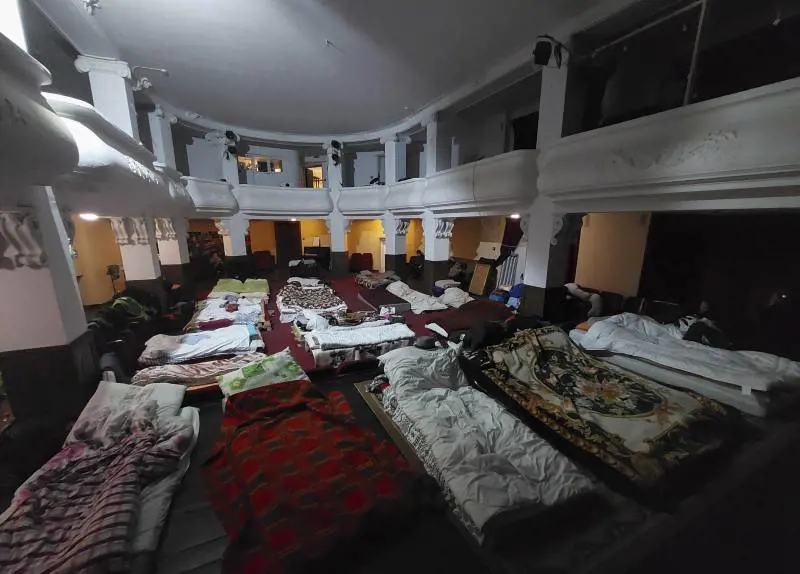 Nascosti o in fila per il pane. Gli innocenti ora sono obiettivi