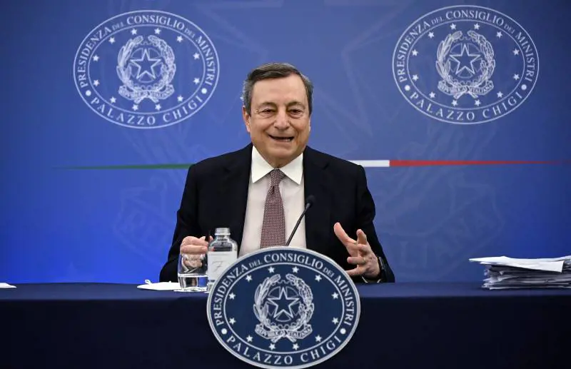 "Tasse su extraprofitti": 4,4 miliardi contro i rincari