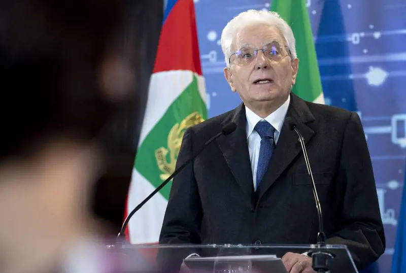 Mattarella pronto a sciogliere le Camere? Spunta la data per tornare al voto