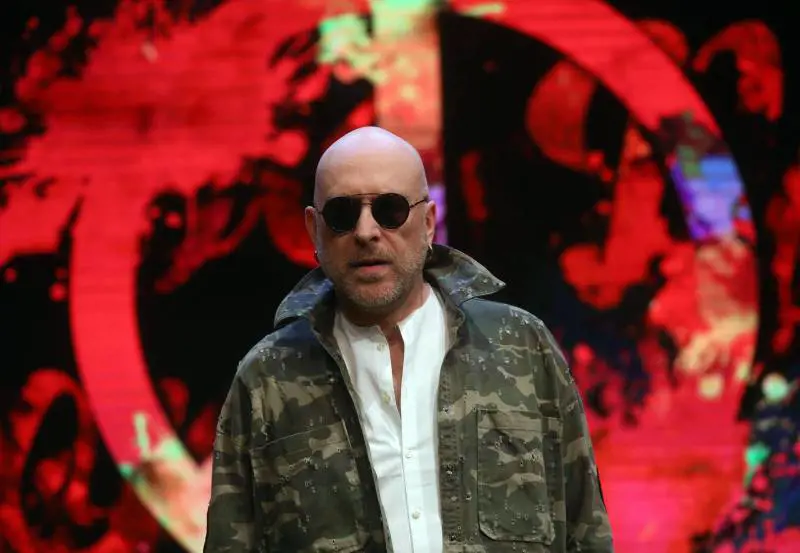 Mario Biondi è "Romantic". "Ma in Russia non canterò"