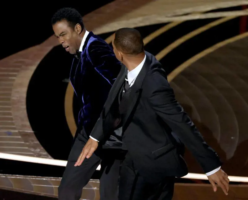 Will Smith e lo schiaffo agli Oscar: Chris Rock rompe il silenzio dopo un anno
