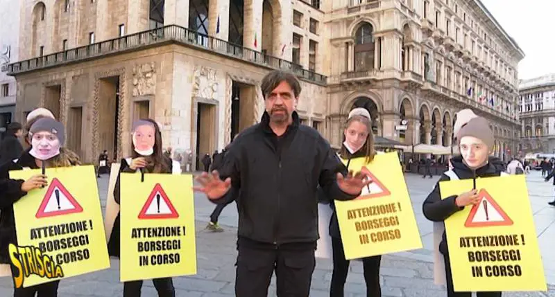 Servizio contro le borseggiatrici finisce male: assistenti di Valerio Staffelli in ospedale