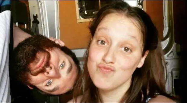 Turista morta a Focene, il fidanzato accusa il 118. Il camper spostato prima dell'arrivo dei soccorsi