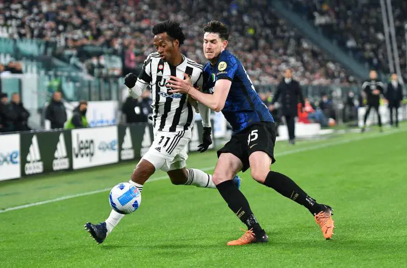 Gli opposti dei... derby. Inzaghi scaccia le ombre ma l'Inter ha perso i gol