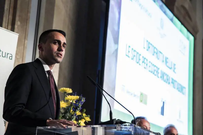 Si gioca in Campania la sfida tra Di Maio e Conte 