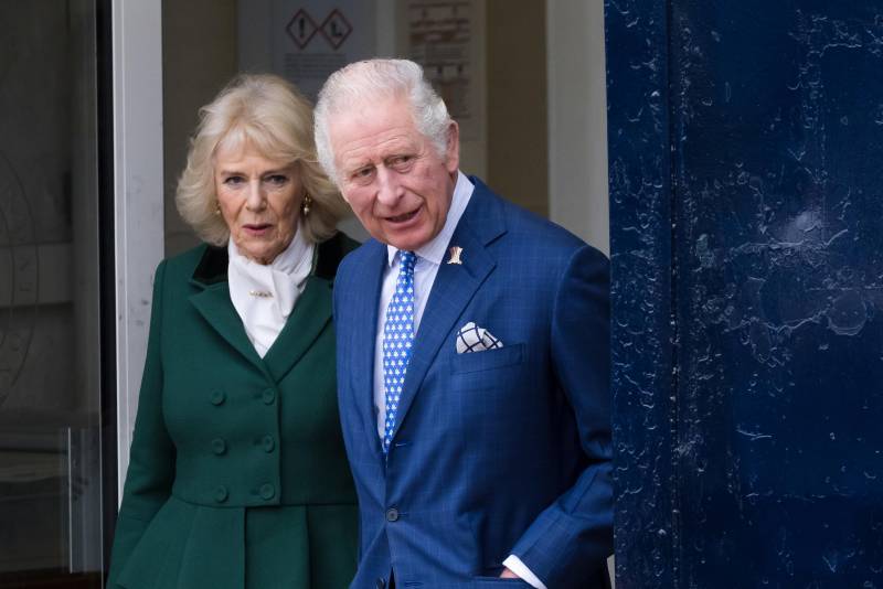 Principe Carlo, destino Buckingham Palace