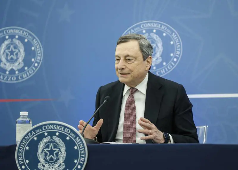 Draghi, linea dura sul gas: la pace o l'aria condizionata?