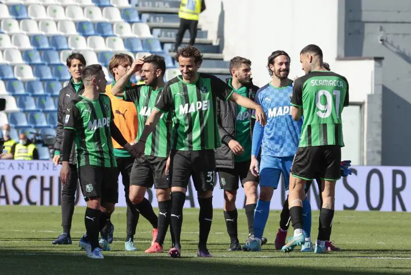 Ti batto e poi ti spenno. Doppia lezione alle big del modello Sassuolo