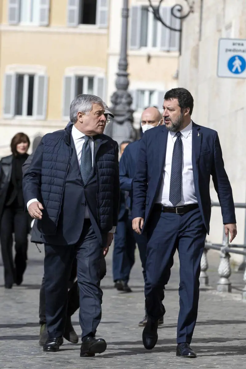 Diga anti tasse. Draghi rassicura il centrodestra a Palazzo Chigi: "Sulla casa niente aumenti"