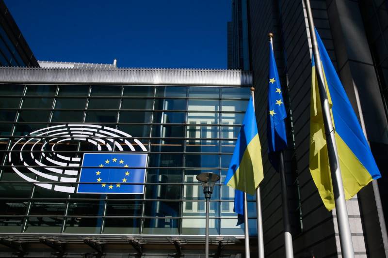 Bruxelles, nuova follia green. Tassare bollette e benzina