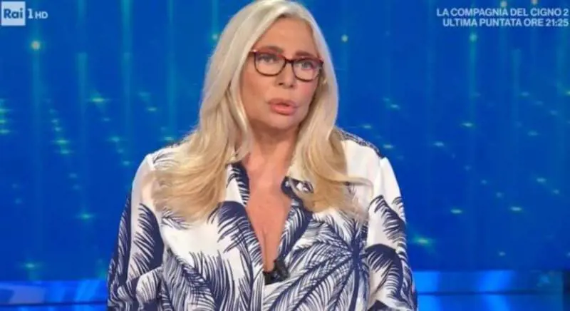 La confessione della Venier: "La pandemia ha cambiato la mia carriera"