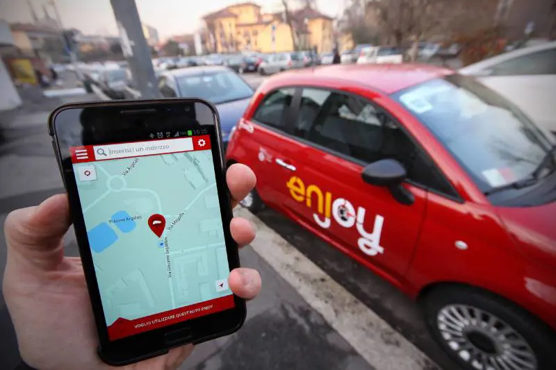 Truffa sul car sharing, 70 sotto accusa. Noleggio di auto "Enjoy" con falsi profili