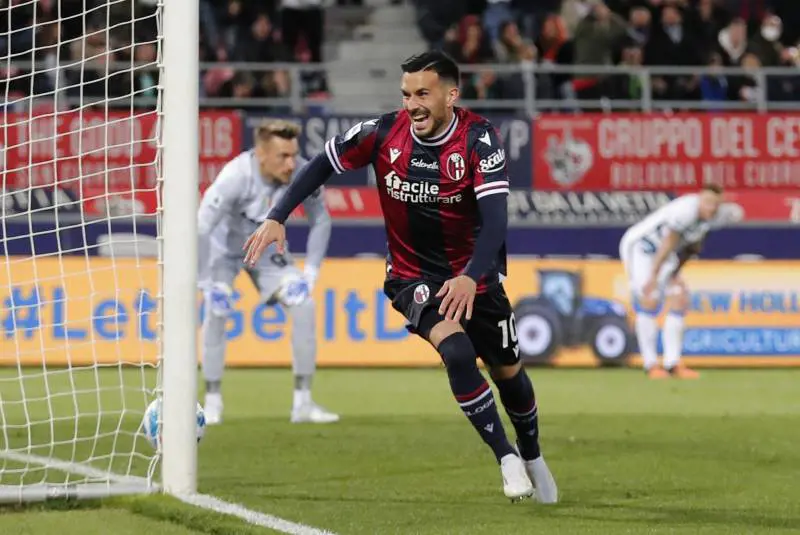 Inter, sorpasso buttato via. La papera fa godere il Milan