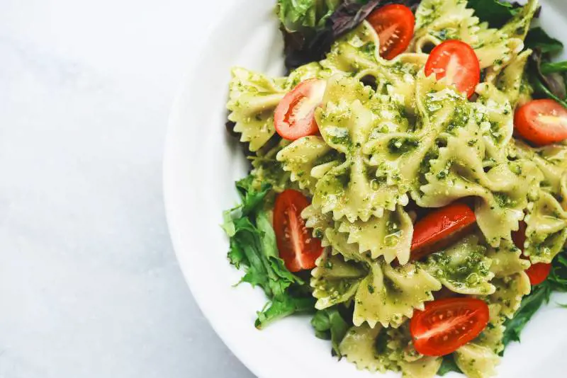 Pasta fredda: ricette facili e benefici per i senior