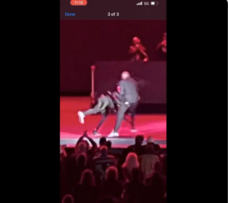 Dave Chappelle aggredito sul palco: l'ultimo attacco al comico "scorretto"