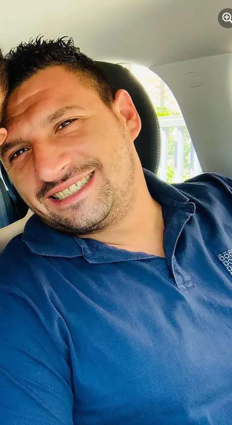 Muore folgorato dai cavi ad alta tensione sotto gli occhi del padre