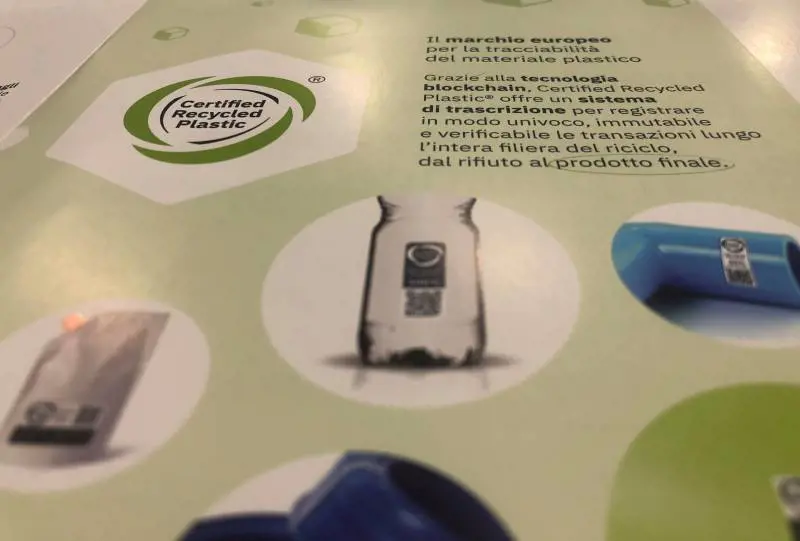 Greenplast, l'etichetta parlante garantisce che la plastica sia riciclata