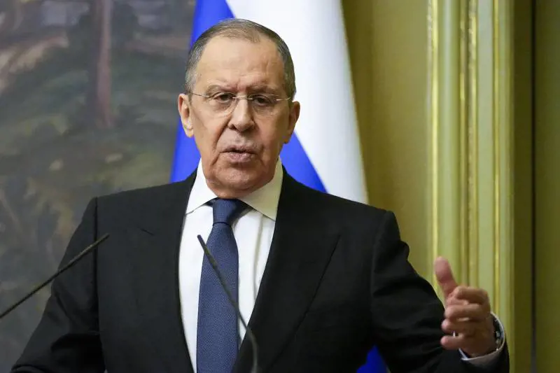 La partita di Lavrov in Turchia. "Colloqui su grano e pace". E Zelensky "chiama" Pechino