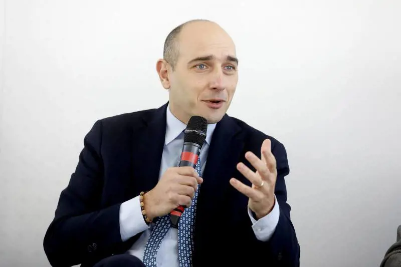 "Il Ponte sullo Stretto si farà. Basta anestetizzare il Sud coi sussidi"