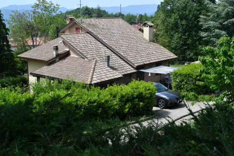 Coppia adepta di Ramtha: suicidio nella casa-bunker aspettando l'apocalisse