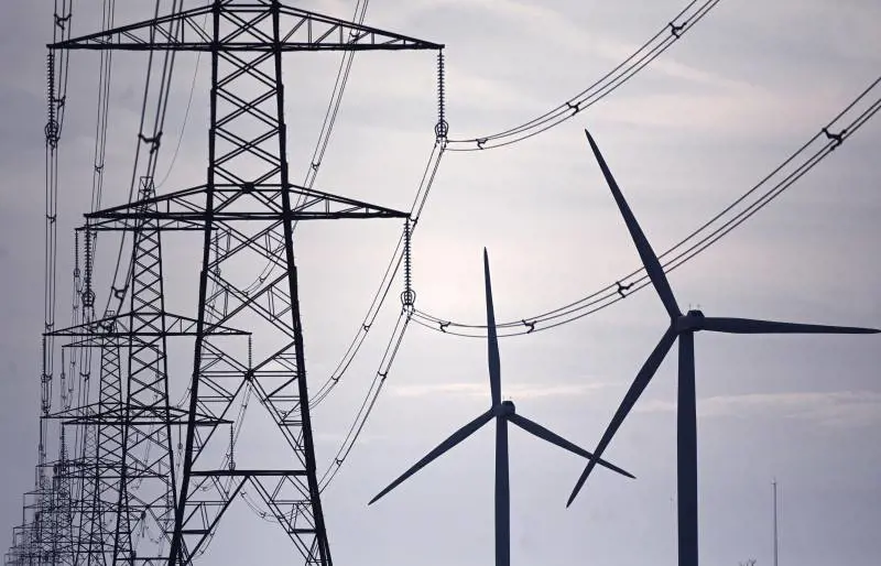 Energia, gli italiani poco preparati: cosa dice il sondaggio