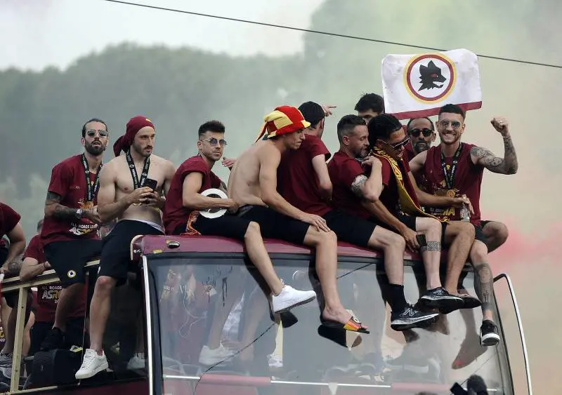 "Roma in finale di Supercoppa": l’errore dell’Uefa scatena i tifosi