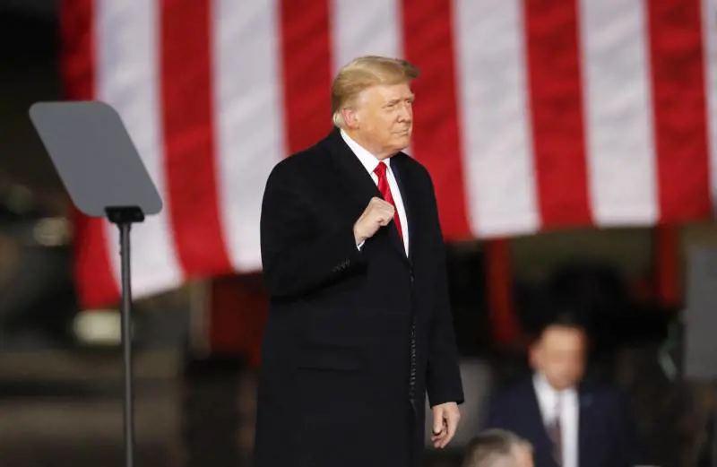 L'en plein dei "complottisti" di Trump. Ma il processo al tycoon non si ferma