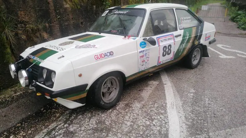 Tragedia al rally, pilota 51enne ha un malore e muore