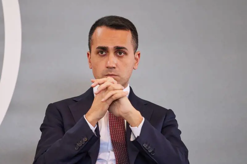 Conte-Di Maio, un tour da separati in casa
