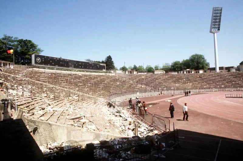 Botte al popolo e vergogna Uefa nei giorni dell'Heysel