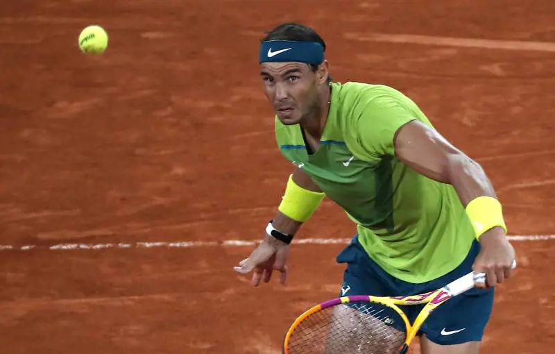 Nadal vola in finale al Roland Garros per il ritiro di Zverev