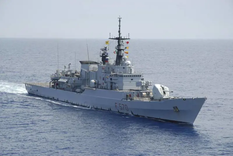 Tensione con la Libia: spari a due pescherecci italiani