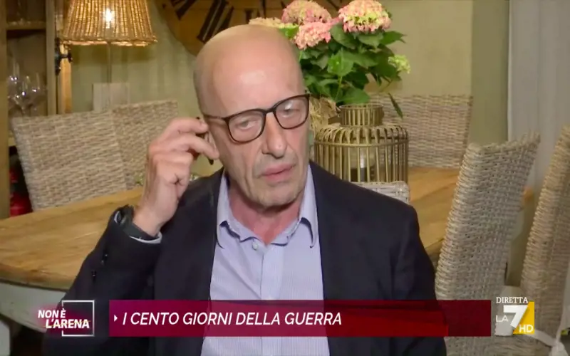 Sallusti sbotta: "Quello è un palazzo di m...". Poi lascia lo studio