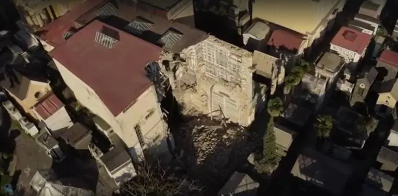 Cimitero Poggioreale ancora chiuso da quasi sei mesi
